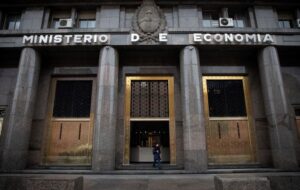 Evacuaron el Ministerio de Economía por una amenaza de bomba