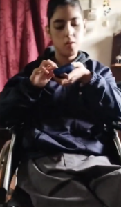 VIDEO | Una mamá lleva dos años sin conseguir turno en el Pediátrico para la rehabilitación de su hijo con autismo
