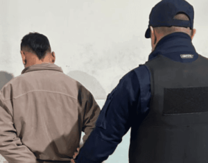 Demoran a un hombre acusado de agredir a su expareja y a su exsuegra en el barrio Eva Perón