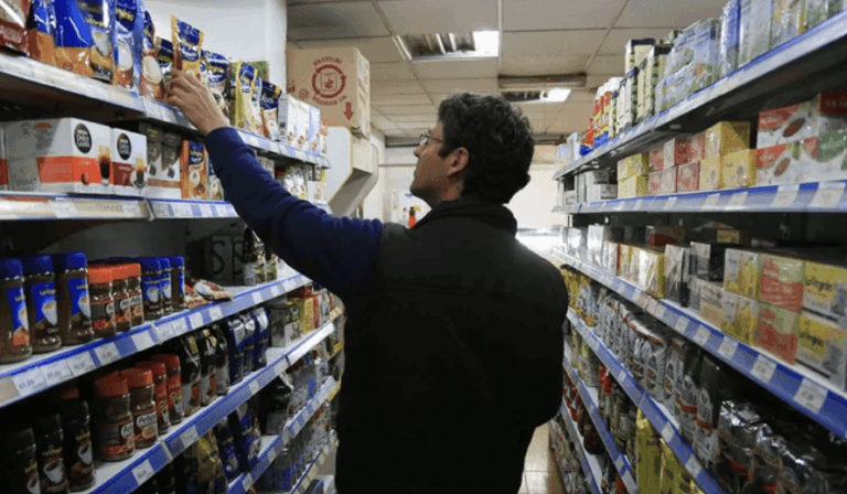 La inflación se desaceleró a 2,1% en mayo y acumula 14,7% en 2026