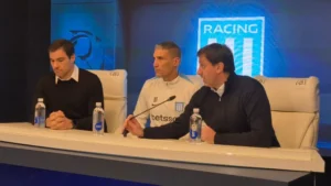 Juan Pablo Vojvoda fue presentado en Racing y dejó un mensaje contundente: «Este club exige salir campeón»