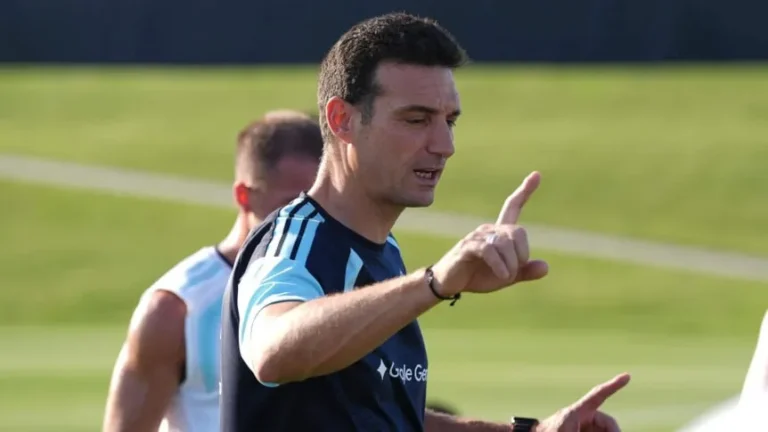 Scaloni sigue de cerca a los lesionados y define el equipo para Argentina vs Honduras
