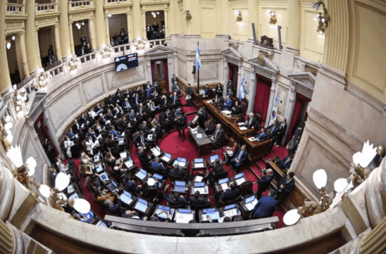 El Senado aprobó el acuerdo para pagarles u$s171 millones a los fondos buitre