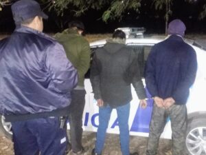 Detuvieron a tres hombres que provocaron disturbios mientras trabajaban como «trapitos»