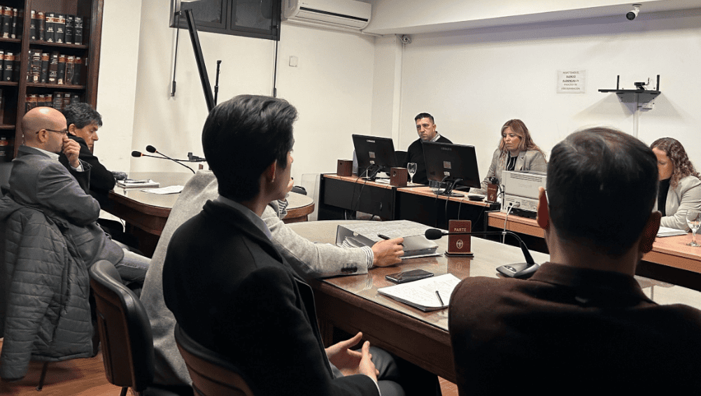 Ordenan restricciones e inhibición de bienes al exdirector de Vialidad Provincial investigado por peculado