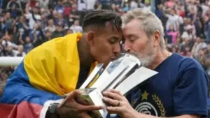 Daniel Vila le puso precio a Sebastián Villa y le envió un mensaje a Riquelme por el interés de Boca