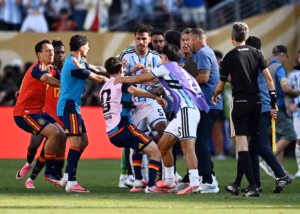 FIFA abrió un expediente contra la AFA por el Mundial 2026 e investiga a Paredes, Molina, Almada y Roberto Ayala