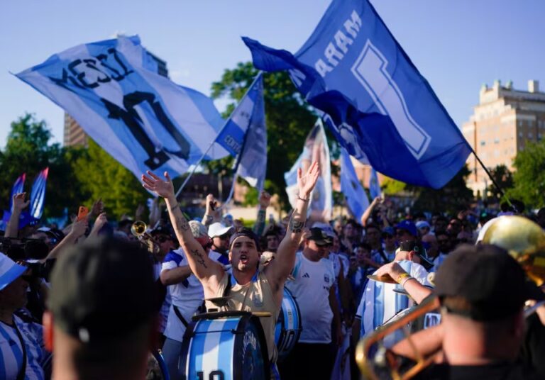 VIDEO | Miles de hinchas copan Miami por Argentina-Cabo Verde