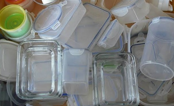 El truco con vinagre para quitar olor y manchas del tupper