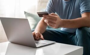 Compras al exterior: límites y reglas de ARCA