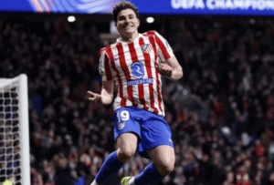 Arsenal prepara una oferta millonaria para quedarse con Julián Álvarez: la postura de Atlético