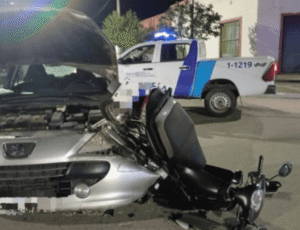 Santa Rosa del Conlara: dos adolescentes resultaron heridas tras un choque entre un auto y una moto 