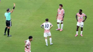 FIFA perdonó a Balogun y desató una polémica histórica: el primer indulto en un Mundial desde Garrincha