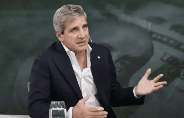 Luis Caputo presentó el proyecto de Inocencia Fiscal II: «Tener los dólares bajo el colchón es un muy mal negocio»