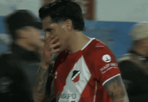 Maipú salió a respaldar a Enzo Pérez y negó las versiones sobre una agresión al árbitro