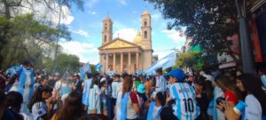 Habrá cortes de tránsito y operativo policial especial por el partido entre Argentina e Inglaterra