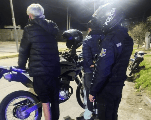 Un joven fue demorado y un adolescente quedó bajo resguardo tras una persecución en San Luis