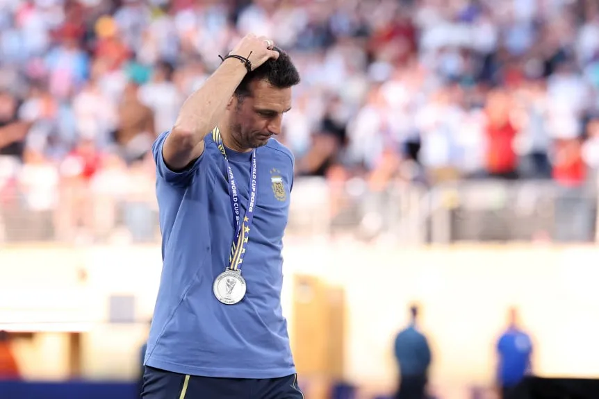 Scaloni sembró dudas sobre su futuro en la Selección tras perder la final: "Necesito pensar" - SanLuis24Noticias