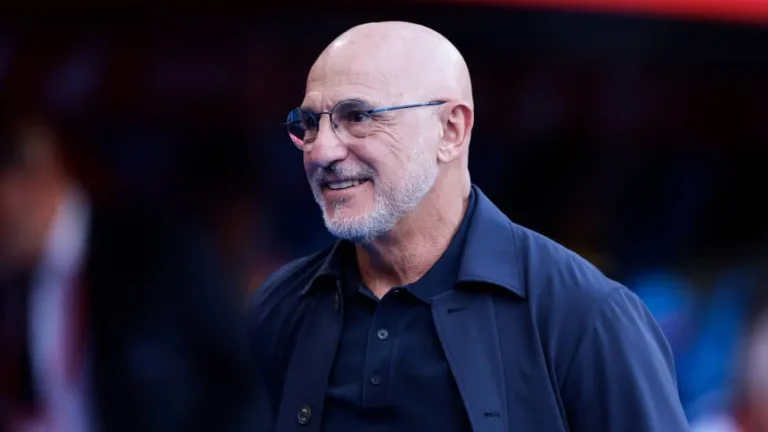 Luis de la Fuente eligió a Argentina para la final del Mundial: «Me haría ilusión enfrentar a Scaloni»