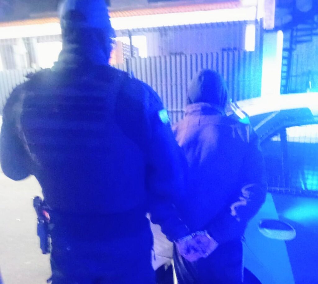 Detuvieron a un hombre acusado de violencia familiar en el centro de la ciudad