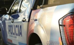 Un nene de dos años encontró 71 envoltorios de cocaína en un jardín