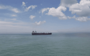 Argentina sanciona al cuarto barco extranjero por pesca ilegal en 2026: multas superan los $4.533 millones