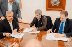 Luis Caputo y Diego Santilli visitaron Catamarca en un nuevo gesto de acercamiento a gobernadores aliados