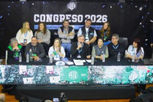 El 87% de los empleados públicos se endeuda para pagar alquiler, salud, comida y ropa