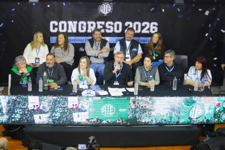 El 87% de los empleados públicos se endeuda para pagar alquiler, salud, comida y ropa