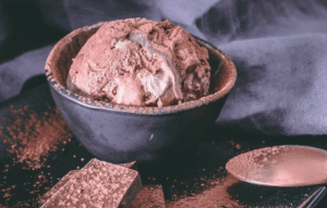 Con batatas: el helado cremoso de chocolate que alimenta tu microbiota