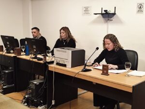 Pagó una camioneta con cheques que rebotaron y ahora es investigado por estafa