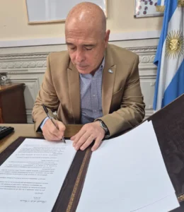 Abdala giró a Diputados la media sanción de la Ley de Inviolabilidad de la Propiedad Privada