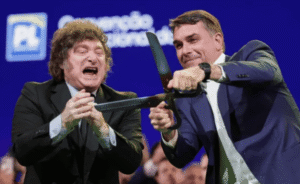 El Gobierno oculta si Javier Milei usó un avión oficial para participar del acto partidario de Flávio Bolsonaro