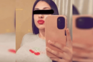 Una mujer filmó cómo golpeaba a su hijo de 4 y lo compartió en TikTok: denunciada confesó todo