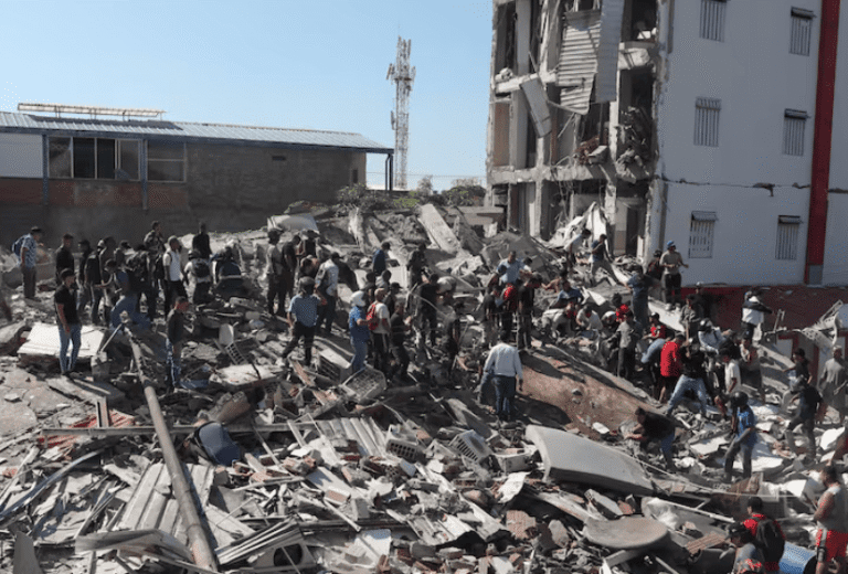 Tragedia en Colombia: confirmaron que hay al menos 111 muertos por el sismo de 7,4 grados