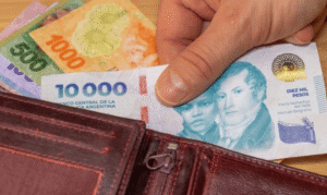 Los sueldos subieron en junio un 2,9% pero los privados no lograron ganarle a la inflación