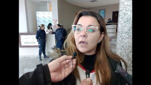 Suben luz y transporte, pero los trabajadores de la salud apenas cobran $30.000 de aumento