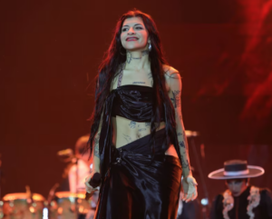 Cazzu suspendió sus shows por problemas de salud