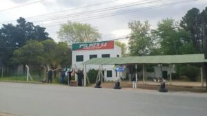 VIDEO | Conflicto en Polimer: 14 trabajadores reclaman salarios y continuidad laboral