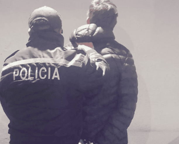 Detuvieron a dos hombres tras un asalto a un drugstore en San Luis