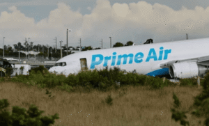 Se estrelló un avión de Amazon cerca del aeropuerto de Miami: hay al menos cinco muertos