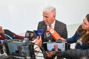 Poggi dijo que los bancos “ven con buenos ojos” el plan de desendeudamiento