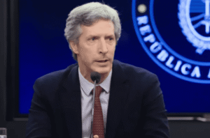 Piden citar a Santiago Bausili por mentir sobre el oro del Banco Central