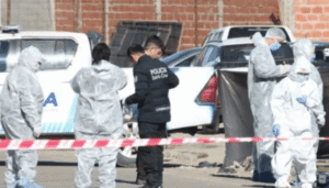Hallaron una beba muerta en la basura: un perro se estaba comiendo el cadáver