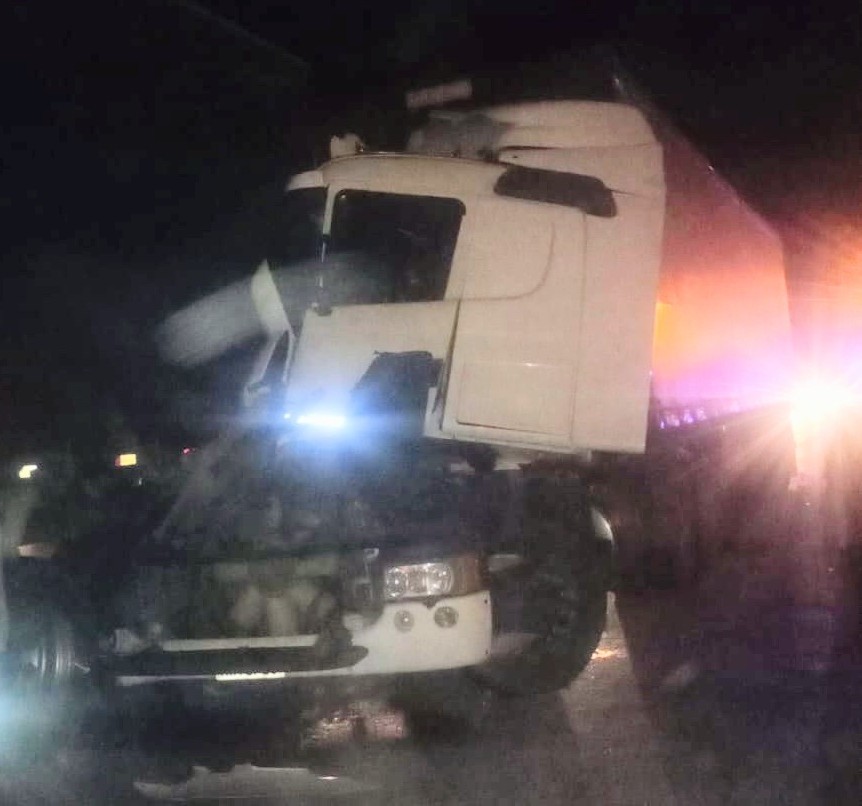 Dos camiones chocaron en la Autopista de las Serranías Puntanas: no hubo heridos