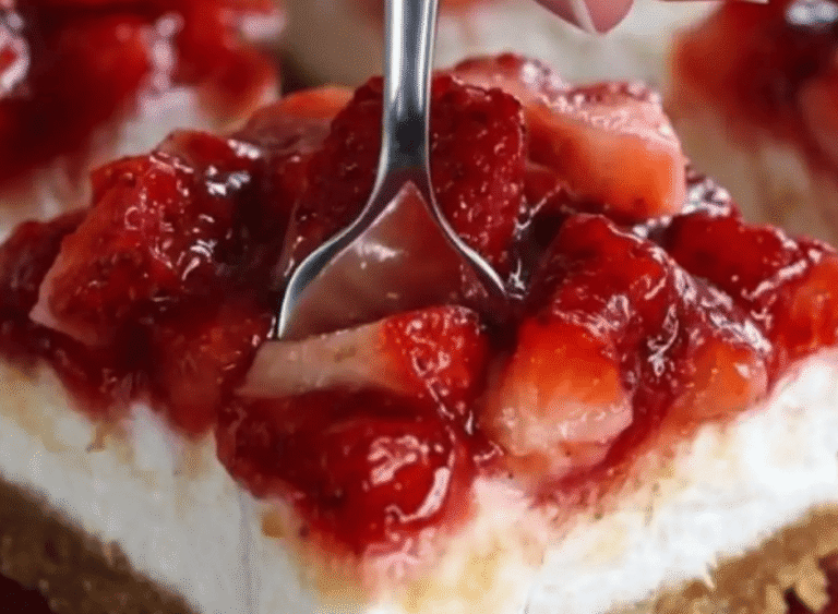 Cheesecake de frutillas sin horno en 2 versiones muy fáciles que son pura tentación