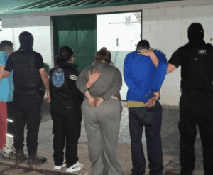 Prisión preventiva para tres personas y domiciliaria para una mujer por tener droga valuada en $36 millones