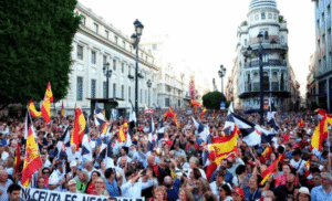 Multitudinarias protestas en toda España por la crisis migratoria en Ceuta y contra Pedro Sánchez