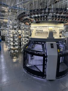 La industria textil trabaja a menos de la mitad de su capacidad y perdió 750 establecimientos desde 2023