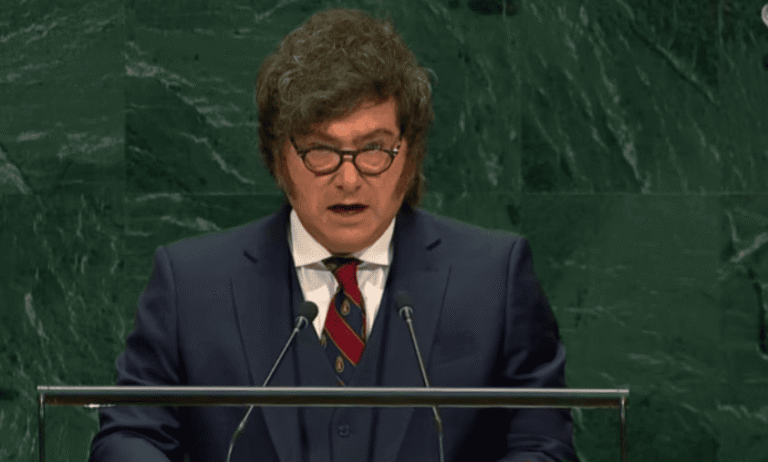 Cayó la confianza en el Gobierno de Javier Milei en septiembre: quedó en su piso histórico